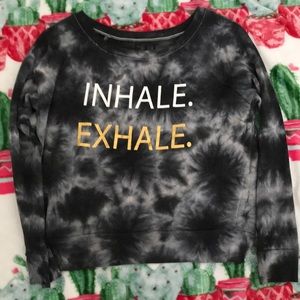 FIT black-and-white and gold long sleeve shirt